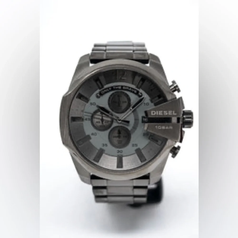 Diesel Mega Chief Chronograph Gunmetal Grey Dial Mens Watch DZ4282‎